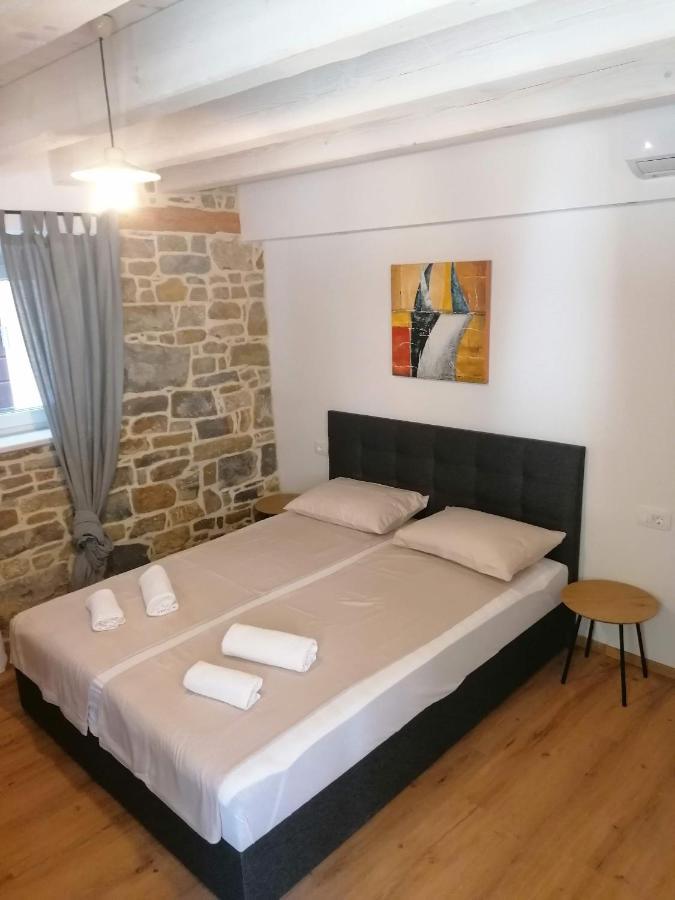 Gg Art Apartments II Пиран Екстериор снимка
