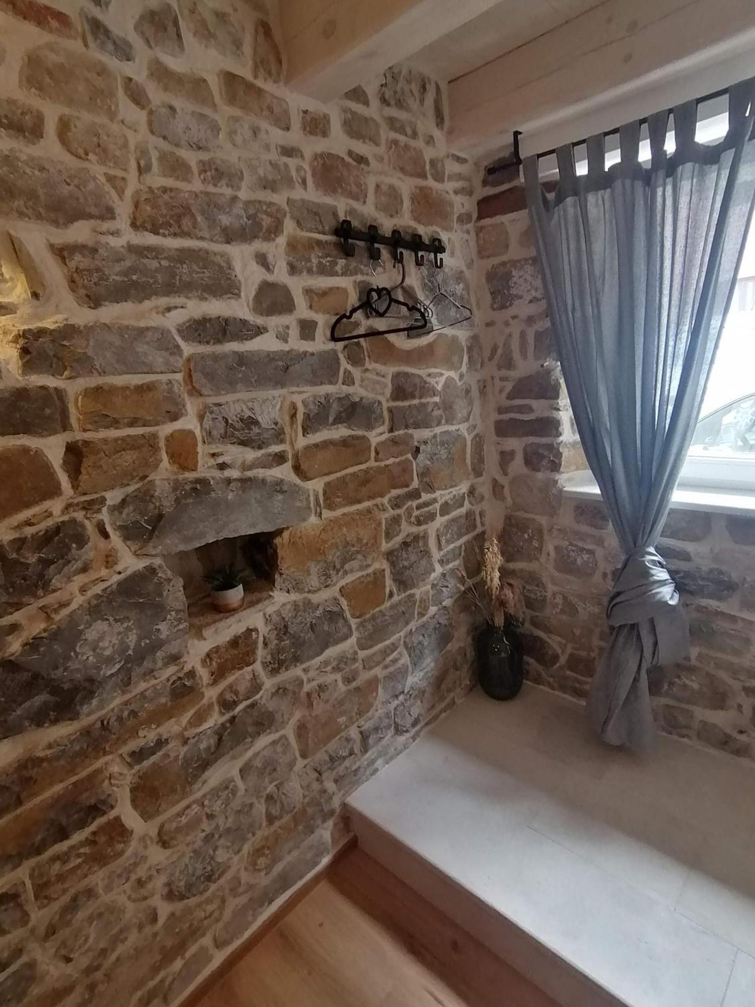 Gg Art Apartments II Пиран Стая снимка